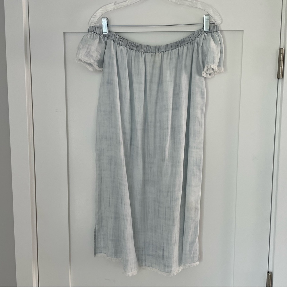 Cloth & Stone, off the shoulder chambray dress, size small